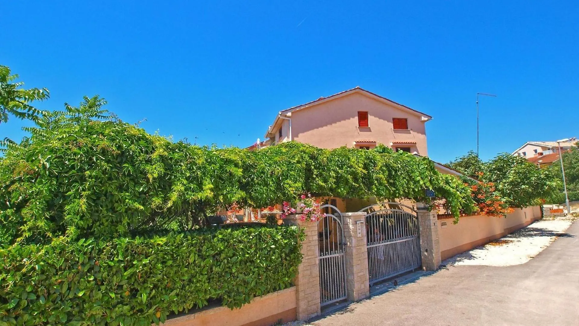 Apartment Ferienwohnung Fuer 3 Personen Ca 44 Qm In Fazana, Istrien Istrische Riviera Croatia